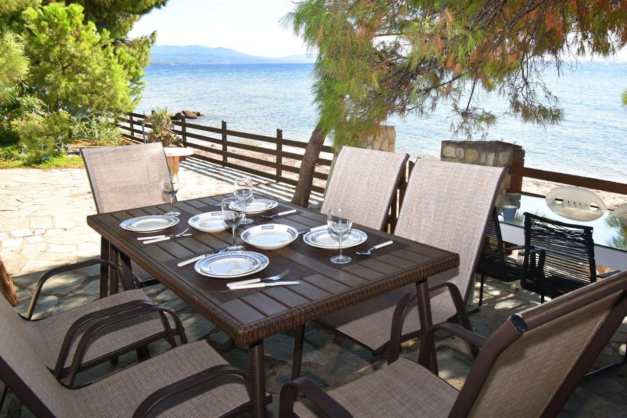 Barlee Beach Front House, Metamorfosi Exterior foto