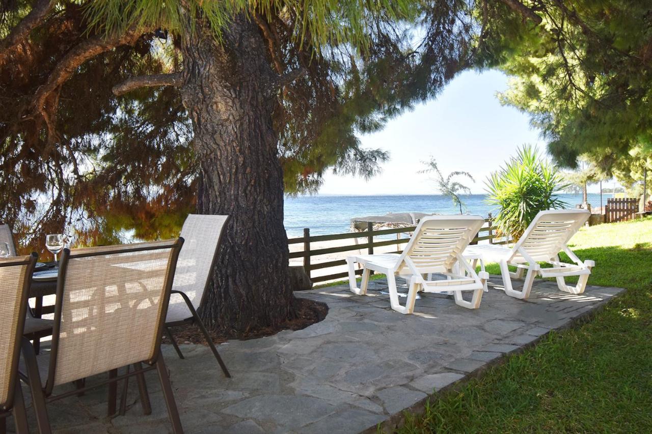 Barlee Beach Front House, Metamorfosi Exterior foto